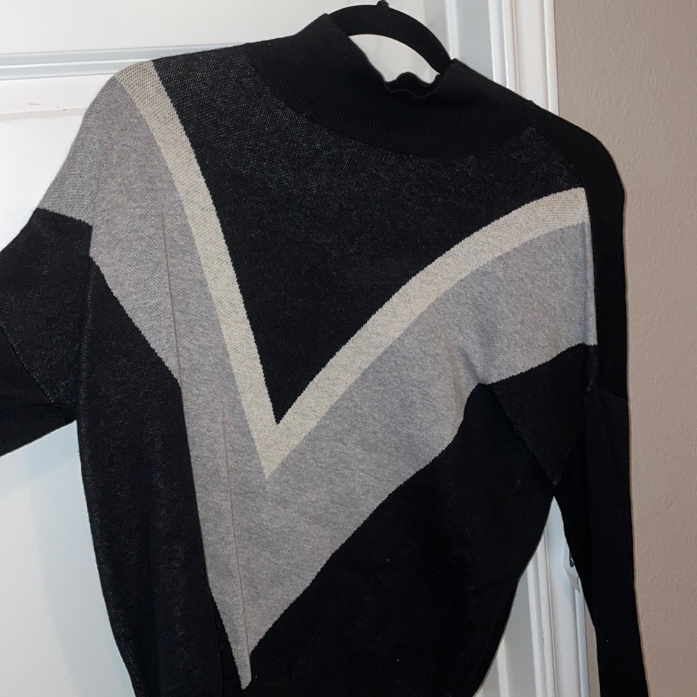 turtle neck sweater